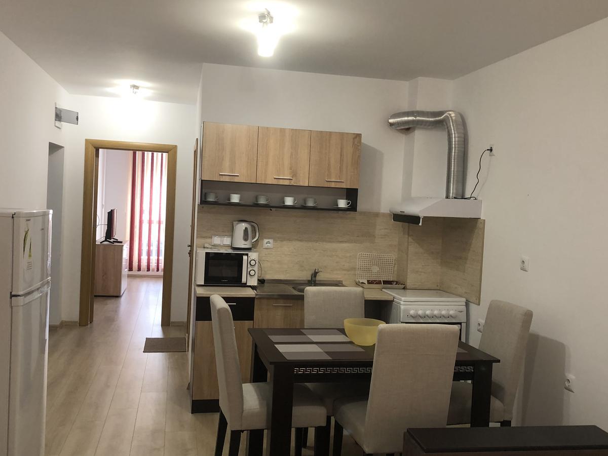Apartamenti Eli Поморие Экстерьер фото